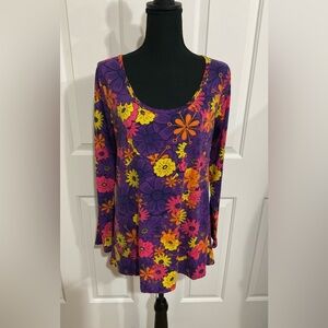 LuLaRoe L Floral Long Sleeve Lynne Top